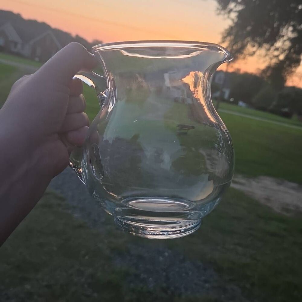 Clear Glass Pitcher‎ - Picture 2 of 8